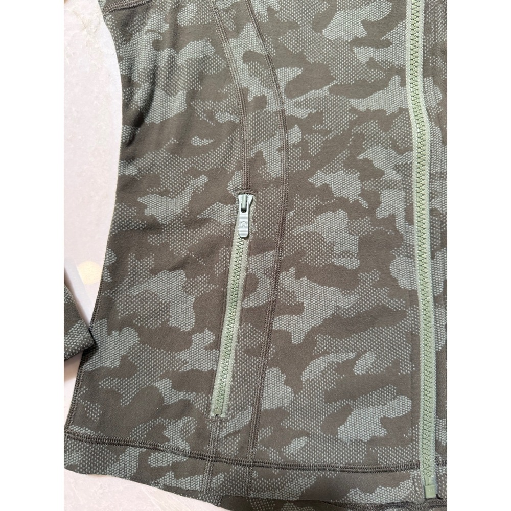 Lululemon Define Jacket Heritage Camo Olive Green Twill Women's 12 #109 - Picture 5 of 16
